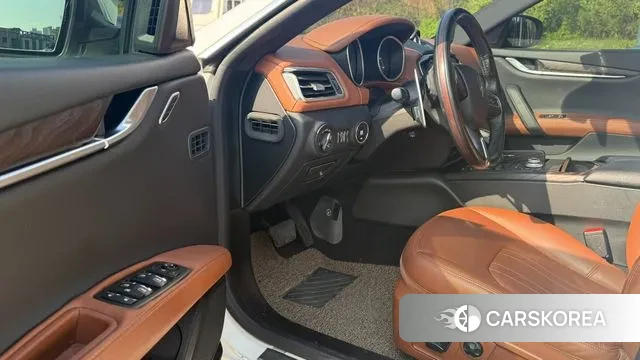 Maserati Ghibli id 3362781 из Кореи 19