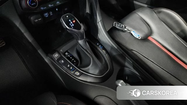 Hyundai Veloster (JS) id 4284257 из Кореи 36