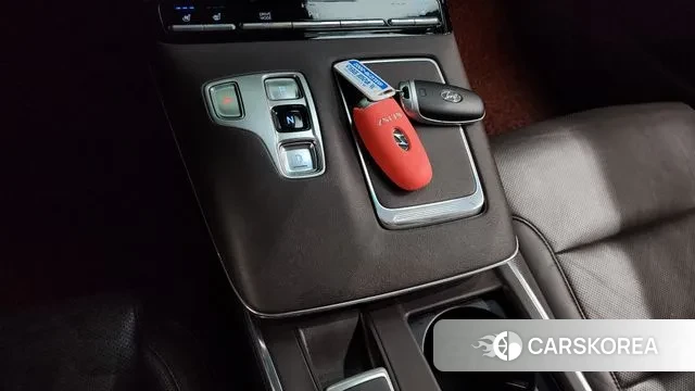 Hyundai The New Grandeur IG id 3692034 из Кореи 19