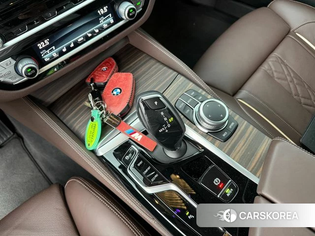 BMW 5 Series (G30) id 4547715 из Кореи 14