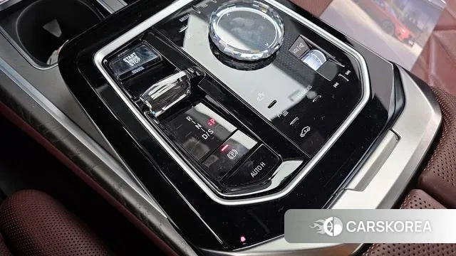 BMW 7 Series (G70) id 3327883 из Кореи 19