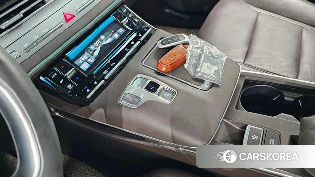 Hyundai The New Grandeur IG Hybrid id 4562382 из Кореи 32