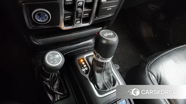 Jeep Wrangler (JL) id 3401828 из Кореи 19