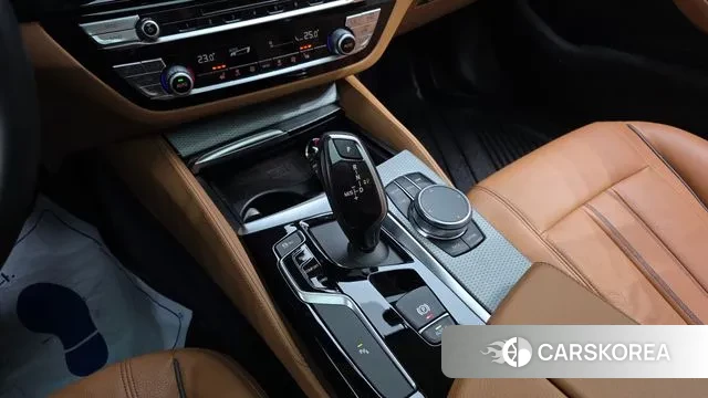 BMW 5 Series (G30) id 3772729 из Кореи 19