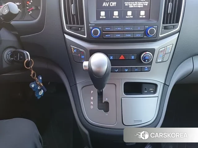 Hyundai The New Grand Starex id 3538177 из Кореи 19