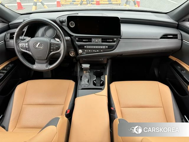 Lexus ES id 4278898 из Китая 23
