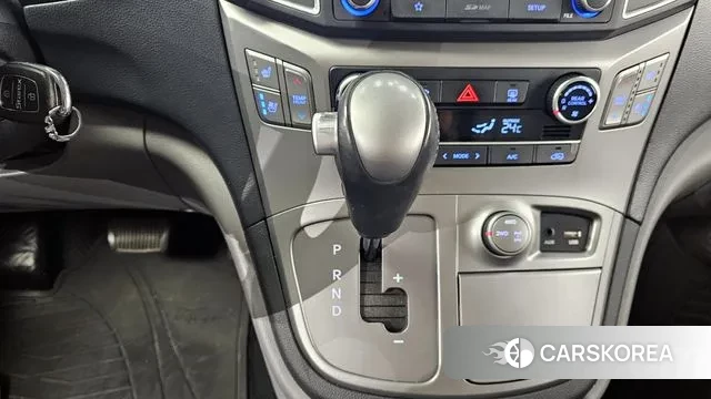 Hyundai The New Grand Starex id 3134263 из Кореи 19