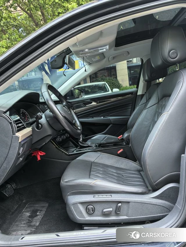 Volkswagen Passat PHEV id 4212720 из Китая 13