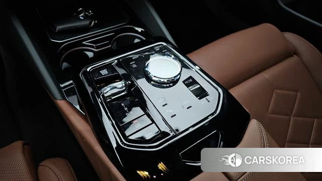 BMW 5 Series (G60) id 4523047 из Кореи 32