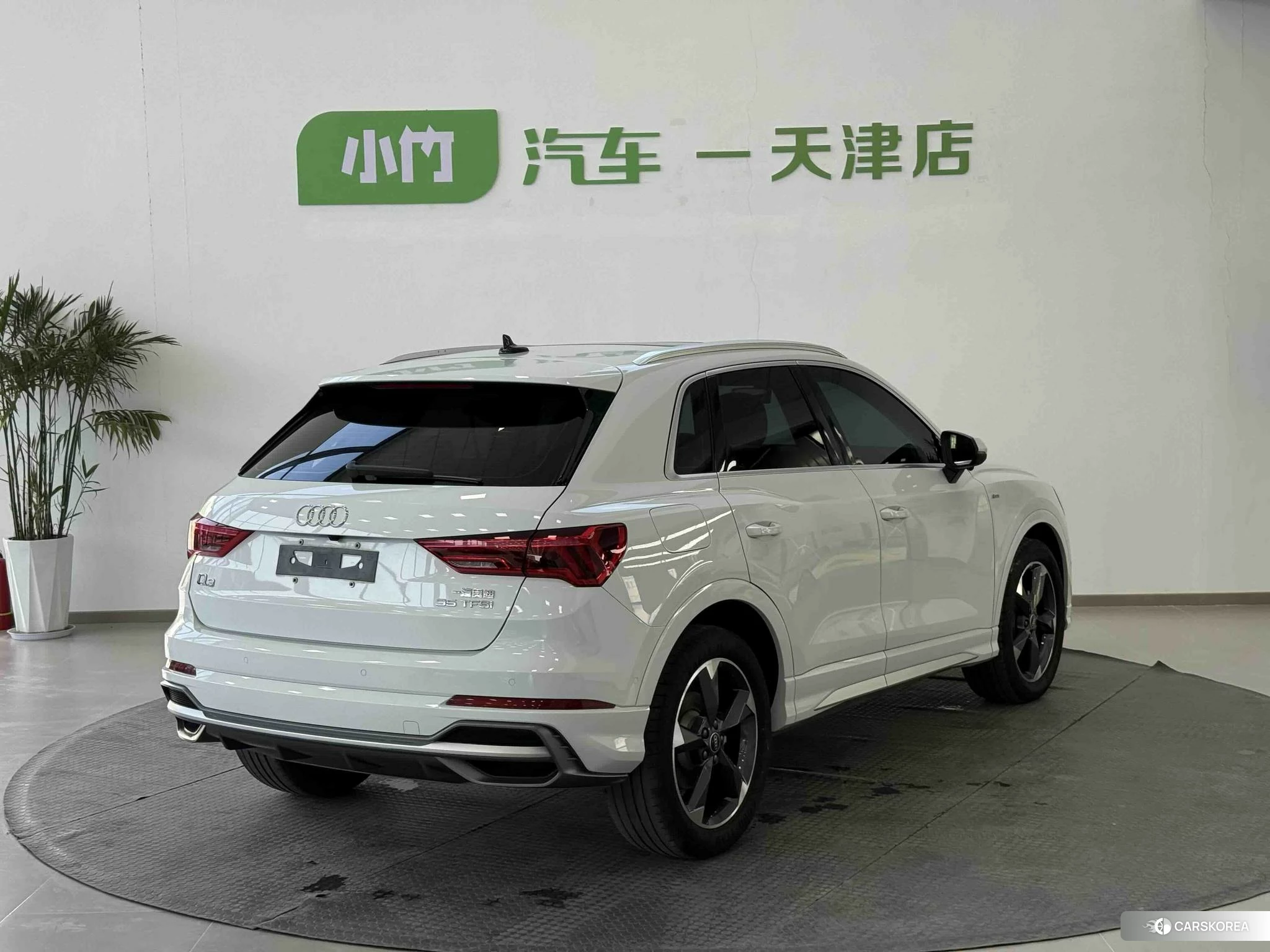 Audi Q3 id 4493184 из Китая 22