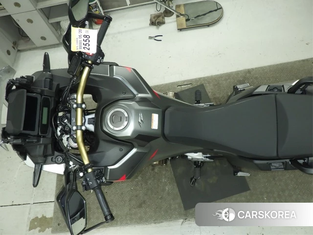 Проданный Honda CRF1100L AFRICA TWIN DCT id 4341467 из Японии, фото 9