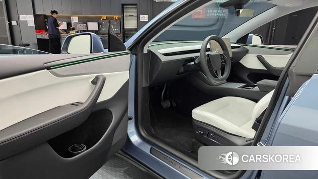 Tesla Model Y id 4381140 из Кореи 32