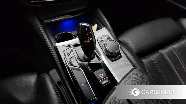 BMW 5 Series (G30) id 3510235 из Кореи 19