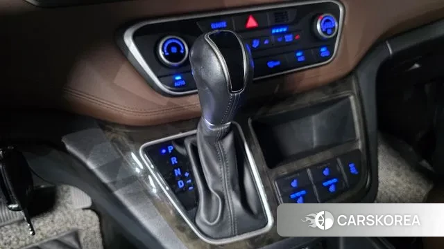 Hyundai The New Grand Starex id 3077018 из Кореи 19