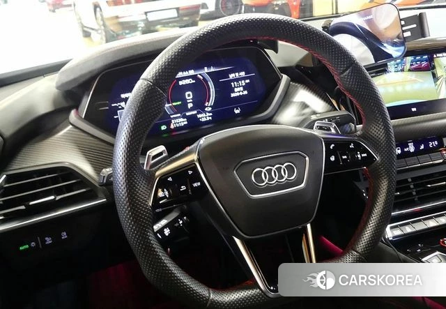 Audi RS e-Tron GT id 4541755 из Кореи 19