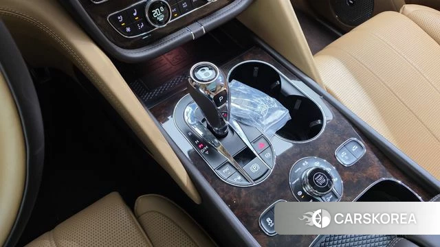Bentley Bentayga id 4763338 из Кореи 19