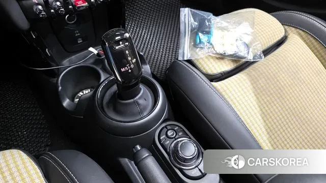 Mini Cooper S id 3581381 из Кореи 19