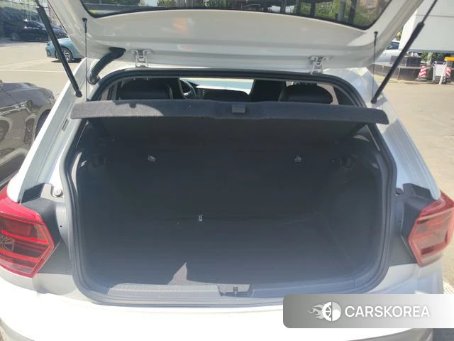 Volkswagen Polo id 4274139 из Китая 9
