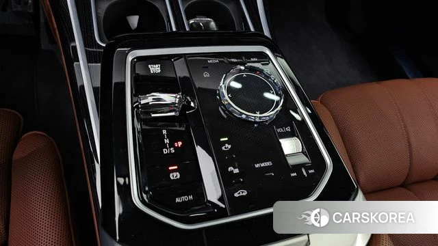 BMW 7 Series (G70) id 3891150 из Кореи 19