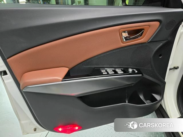 Ssangyong Tivoli Armor id 4882678 из Кореи 19