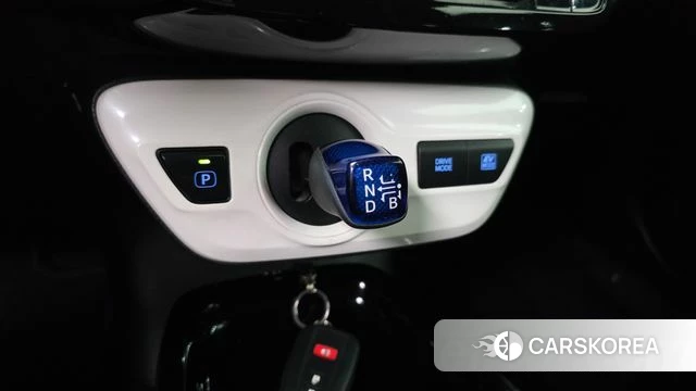 Toyota Prius 4th Generation id 4424964 из Кореи 19