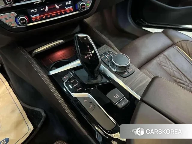 BMW 5 Series (G30) id 2997406 из Кореи 19