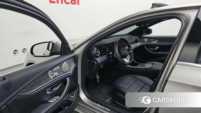 Mercedes-Benz E-Class W213 id 4249816 из Кореи 32