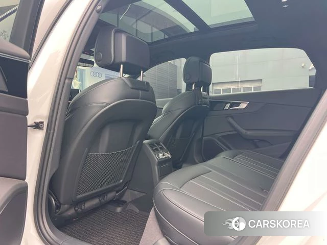 Audi A4L id 4334855 из Китая 9