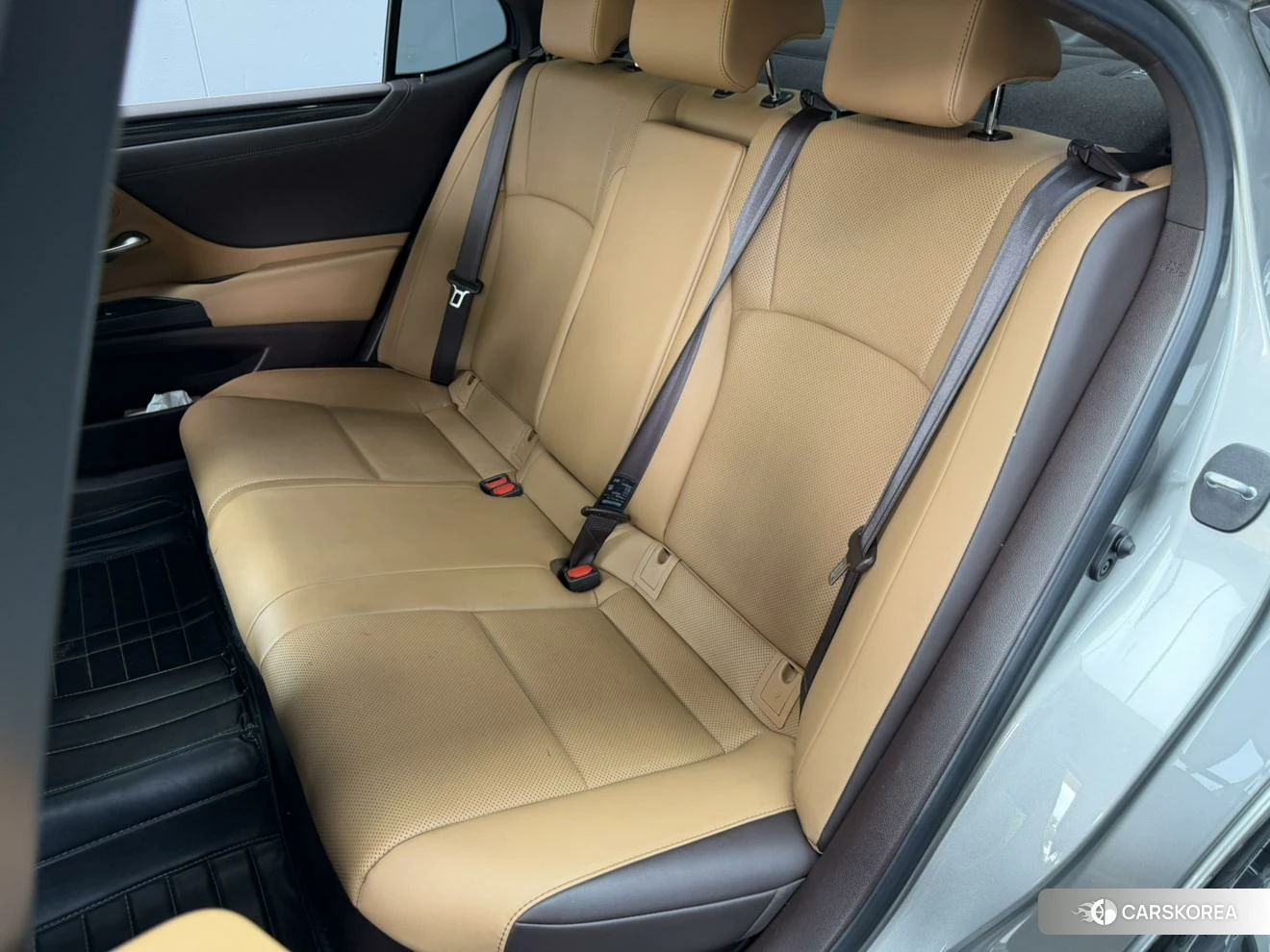 Lexus ES id 4485379 из Китая 15