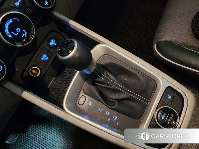 Hyundai Venue id 3111766 из Кореи 12