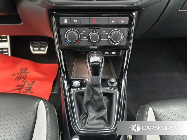 Volkswagen Exploring the shadow id 4353620 из Китая 20