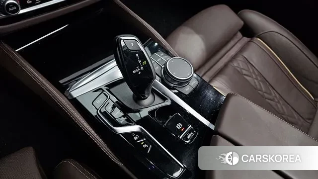 BMW 5 Series (G30) id 3610808 из Кореи 19