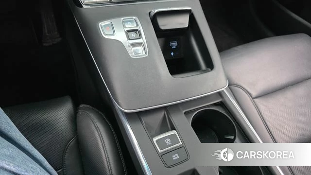 Hyundai The New Grandeur IG Hybrid id 4395760 из Кореи 19