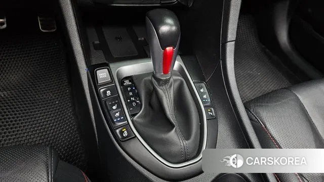 Hyundai Veloster (JS) id 3459626 из Кореи 19