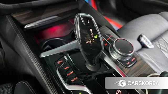 BMW 5 Series (G30) id 3239241 из Кореи 19