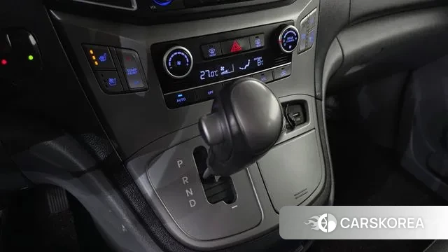 Hyundai The New Grand Starex id 3489902 из Кореи 19