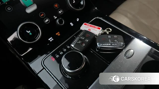 Land Rover Range Rover Velar id 4435633 из Кореи 33