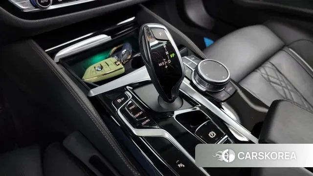 BMW 5 Series (G30) id 3023497 из Кореи 19