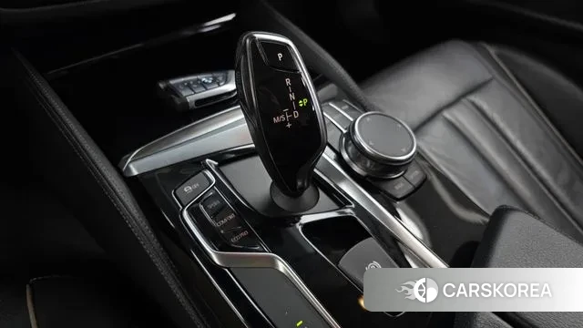 BMW 5 Series (G30) id 3709541 из Кореи 19