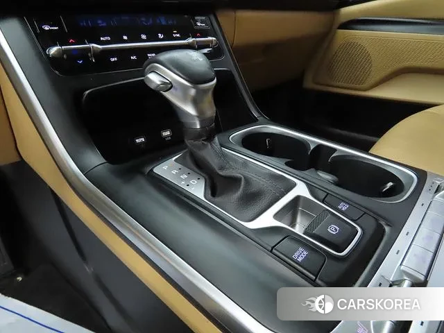 Kia Carnival 4th generation id 3675411 из Кореи 19