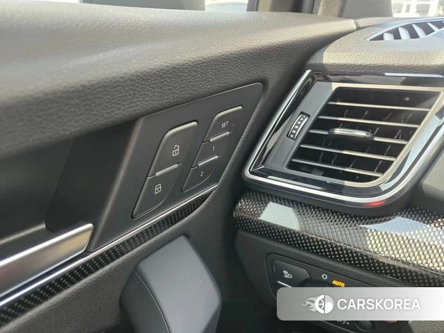 Audi SQ5 (FY) id 3841794 из Кореи 15