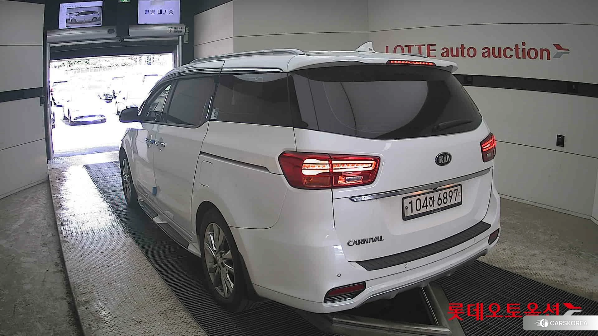 Kia Carnival id 4289554 из Кореи 36