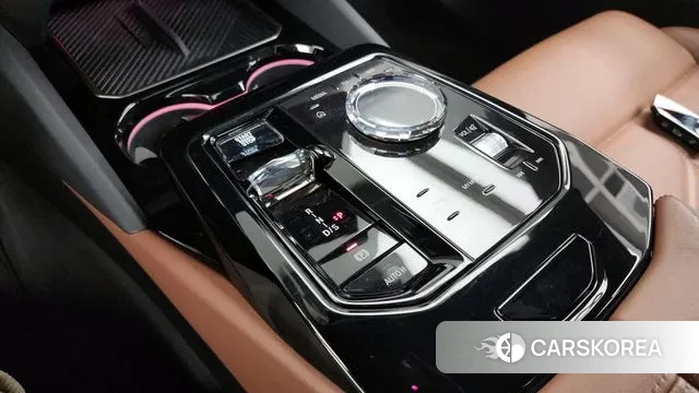 BMW 5 Series (G60) id 3289107 из Кореи 19