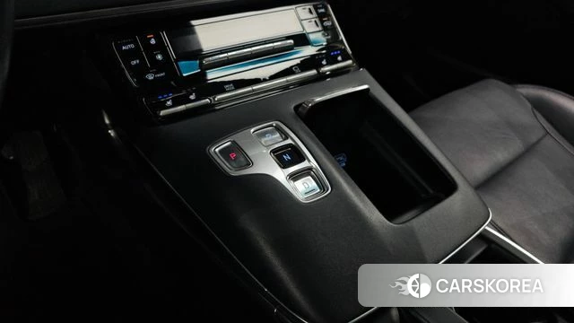 Hyundai The New Grandeur IG id 4180036 из Кореи 19