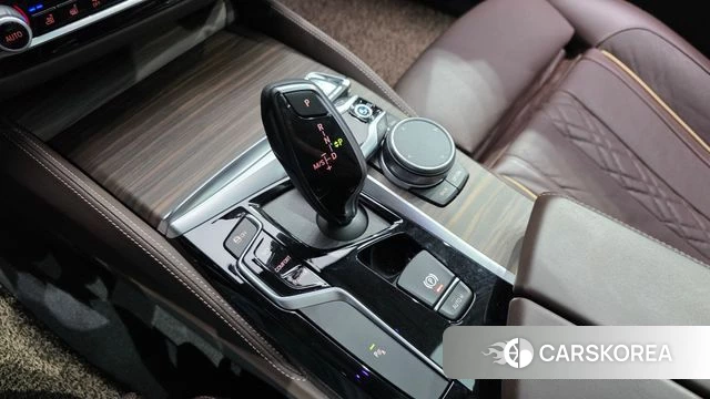 BMW 5 Series (G30) id 4657887 из Кореи 19