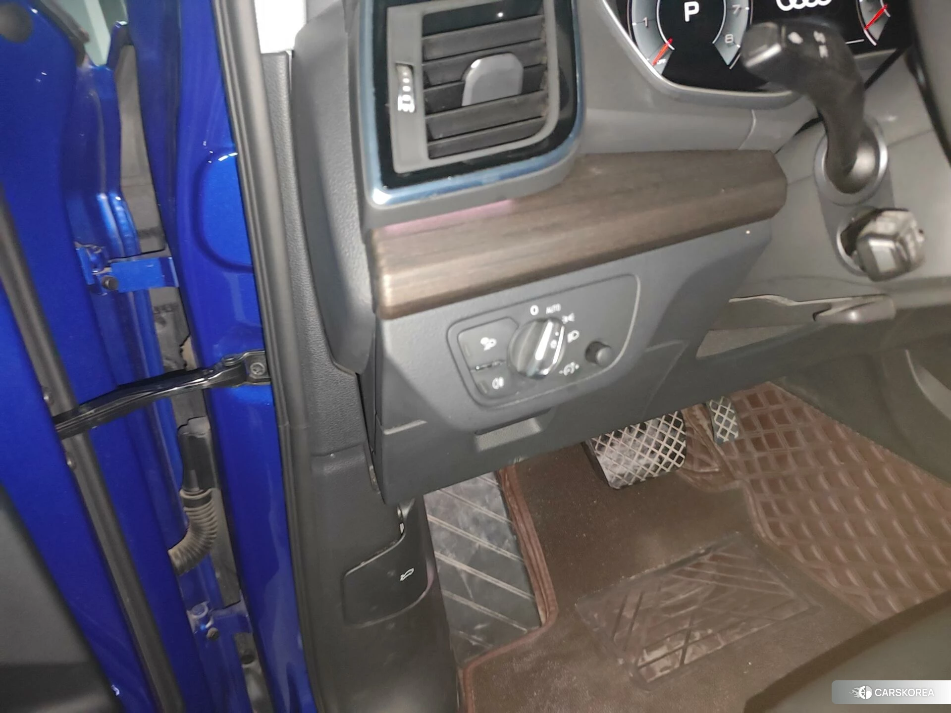 Audi Q5L id 4473356 из Китая 20