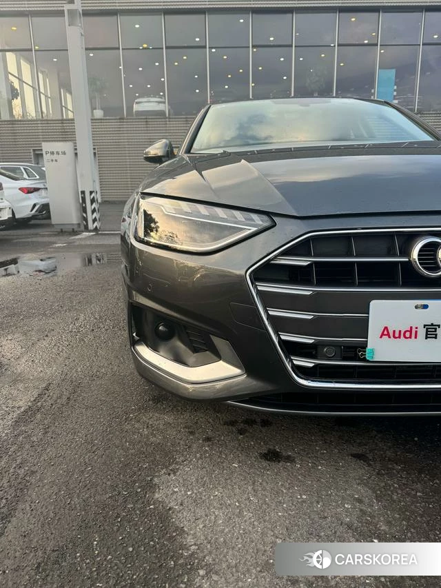 Audi A4L id 4272812 из Китая 22