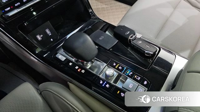 Kia K7 Premier Hybrid id 4632737 из Кореи 19