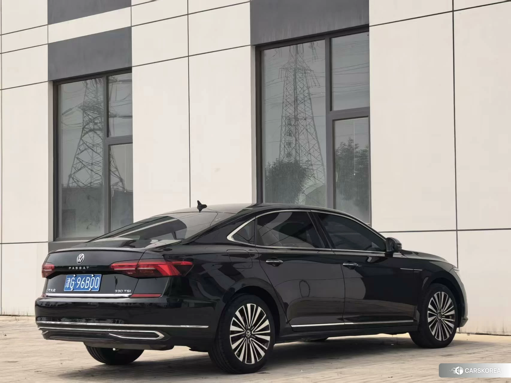 Volkswagen Passat id 4498529 из Китая 9