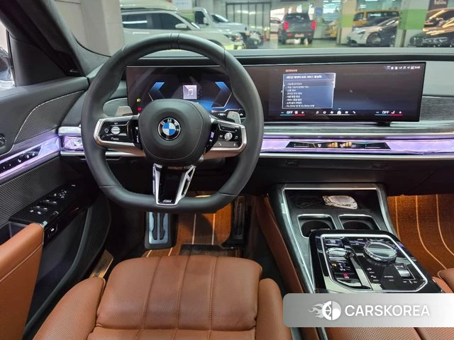 BMW 7 Series (G70) id 4017445 из Кореи 19